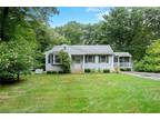 41 Dolly Pond Road, Exeter, RI 02822