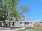 635 Meridian Ave Lakeland, FL 33801 - Home For Rent