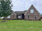 455 Lewis Fairway Circle, Oakland, TN 38060