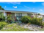 Jensen Beach, Opportunity to own a 2 bedroom