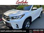 Used 2019 Toyota Highlander Hybrid for sale.