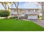 12 Jean Court, Farmingdale, NY 11735