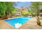 4 Bedroom In East Hampton NY 11937