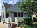 552 W Market St #UPPER Long Beach, NY 11561 - Home For Rent