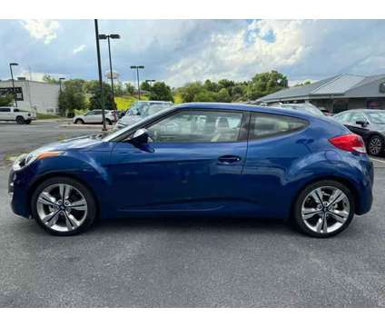 2017 Hyundai Veloster for sale is a Blue 2017 Hyundai Veloster 2.0 Trim Car for Sale in Omaha NE