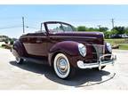 1940Ford Deluxe Convertible