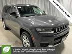 2023 Jeep grand cherokee Gray, 12 miles