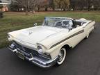 1957 Ford Fairlane 500 Skyliner