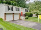 5906 Oak Leather Dr Burke, VA