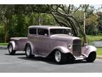 1932 Ford Custom Sedan Hotrod