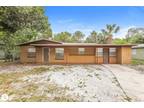 411 S Bay Ave, Sanford, FL 32771