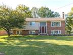 14828 Wood Home Rd Centreville, VA 20120 - Home For Rent