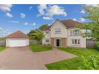 Viewfield Gardens, East Kilbride, South Lanarkshire, G74 4XW 5 bed detached