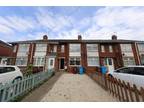 Bristol Road, Hull 2 bed terraced house for sale -