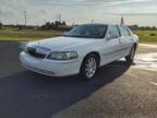 2011 Lincoln Town Car Signature Limited