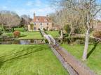 Elmstone, Nr Wingham, Canterbury, Kent 6 bed detached house for sale -