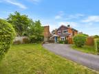 4 bedroom detached house for sale in Stratton Road, Princes Risborough, HP27