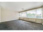 2 bedroom flat for sale in Fair Acres, Bromley, BR2