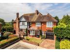 person Close, Hove 6 bed detached house - £