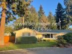 Geourgous 4 BD 2 BA Home in Eugene! Fenced.