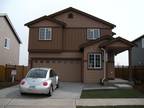 Beautiful 4 Bedroom 2 Story Home in "Horizon Point"! Half Off First Month's