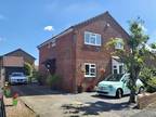 4 bedroom detached house for sale in Sunnyvale Drive, Longwell Green, Bristol