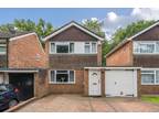 Curlew Close, Lordswood, Southampton, Hampshire, SO16 3 bed link detached house