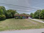 111 Triplett Ln Knoxville, TN