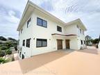 8 Bedroom 6 Bath In Honolulu HI 96822