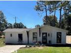 422 Barclay Ave Fairhope, AL 36532 - Home For Rent
