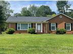 5734 Brookhaven Rd Charlotte, NC 28210 - Home For Rent