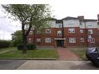 The Roses, High Road, Woodford Green, Esinteraction. IG8 9BN 3 bed flat to rent