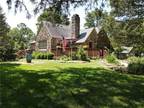 Inn for Sale: Rock Cottage Gardens