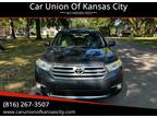 2013 Toyota Highlander Plus AWD 4dr SUV