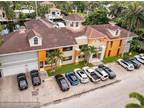 64 Isle Of Venice Dr 14 Fort Lauderdale, FL
