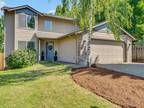 271 SW Namitz Ct