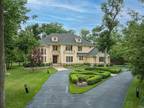 4848 Oak Grove Ct NE