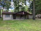 Gladwin, This 3 Bedroom, 1 bath ranch has deeded access to