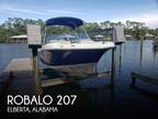 20 foot Robalo 207 Dual Console