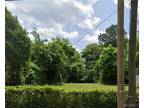 Richmond, LOT FOR SALE! The lot is level with trees and