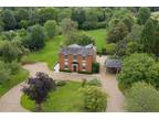 6 bedroom country house for sale in Victoria Road, Dodford, Bromsgrove, B61 9BU