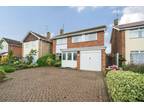 4 bedroom detached house for sale in Winchcombe Road, Twyford, Reading