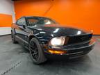 2005 Ford MUSTANG GT Deluxe Coupe 5-Speed Manual