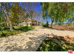 9 N Mustang Ln, Bell Canyon, CA 91307