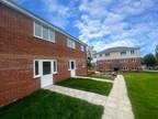 2 bedroom maisonette for rent in Dixons Green Road, Dudley, DY2