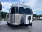 2019 Airstream Flying Cloud 26RB 27ft