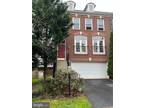 Colonial, End Of Row/Townhouse - LEESBURG, VA