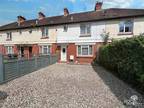 3 bedroom terraced house for sale in Green Lane, Newbury, Berkshire, RG14