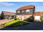 Mansfield Drive, Iwade, Sittingbourne, ME9 3 bed detached house for sale -