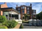 5 bedroom detached house for sale in Abbey Foregate, Shrewsbury, SY2
